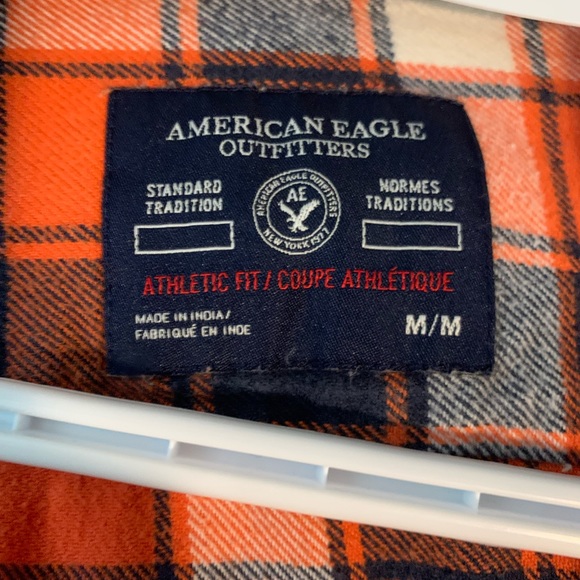 Mens medium flannel long sleeve shirt. - Picture 2 of 2